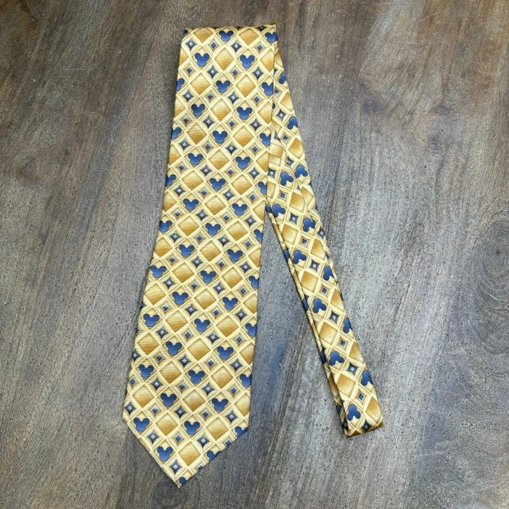 Vintage Walt Disney World Tie 100% Silk Mickey Mouse Made in USA‎ Gold Blue